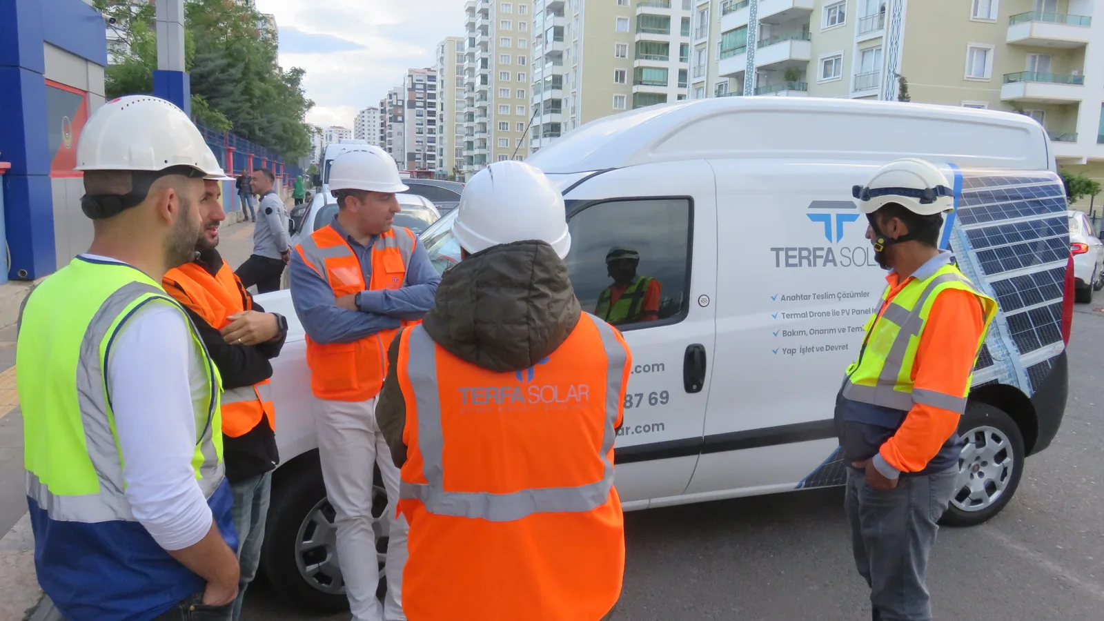 TED Koleji Diyarbakır sahasında Terfa Solar ekibi.